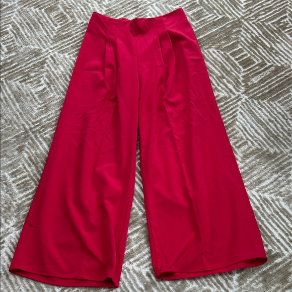 Red Wide-Leg Cropped Women's Pants, M - Picture 1 of 3